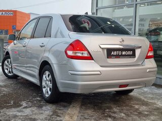 2011 Nissan Tiida I Рестайлинг, серебристый, 750000 рублей, вид 4