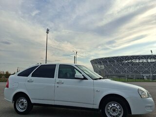 2010 Lada (ВАЗ) Priora I, белый, 380000 рублей, вид 5