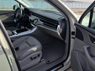 2019 Audi Q7 45 TDI II (4M) Рестайлинг, белый, 6600000 рублей, вид 2