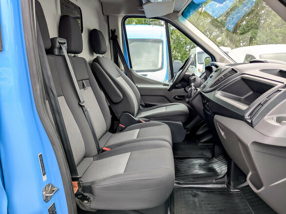 2020 Ford Transit, синий, 1790000 рублей - вид 17