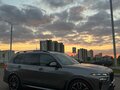 2023 BMW X7 40i I (G07) Рестайлинг, серый, 6500000 рублей - вид 4