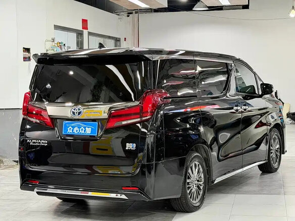 2023 Toyota Alphard III Рестайлинг, чёрный, 13300000 рублей - вид 3