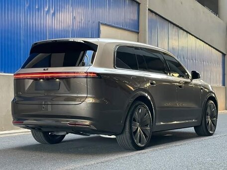 2026 Li Auto (Lixiang) L9 II, фиолетовый, 11999000 рублей, вид 5