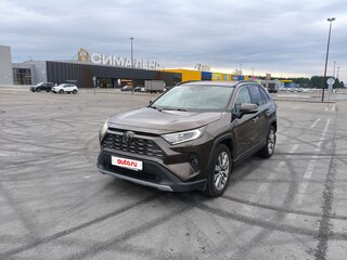 2020 Toyota RAV4 V (XA50), коричневый, 3300000 рублей, вид 1