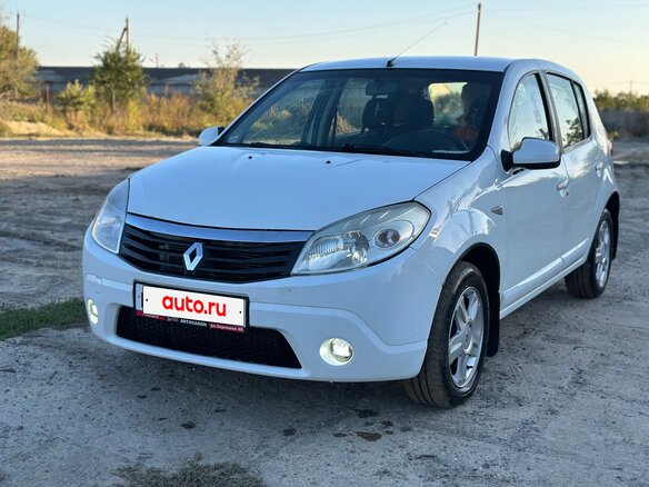 2012 Renault Sandero I, белый, 599000 рублей