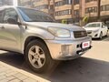 2000 Toyota RAV4 II (XA20), серебристый, 750000 рублей - вид 2