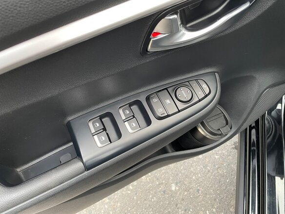 2021 Kia Rio X IV Рестайлинг, чёрный, 1815000 рублей - вид 13
