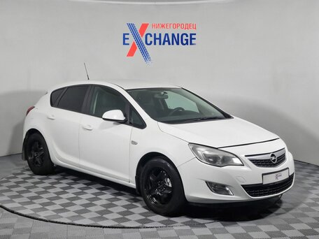 2011 Opel Astra J, белый, 533000 рублей, вид 3