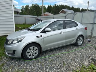 2014 Kia Rio III, серебристый, 630000 рублей, вид 2