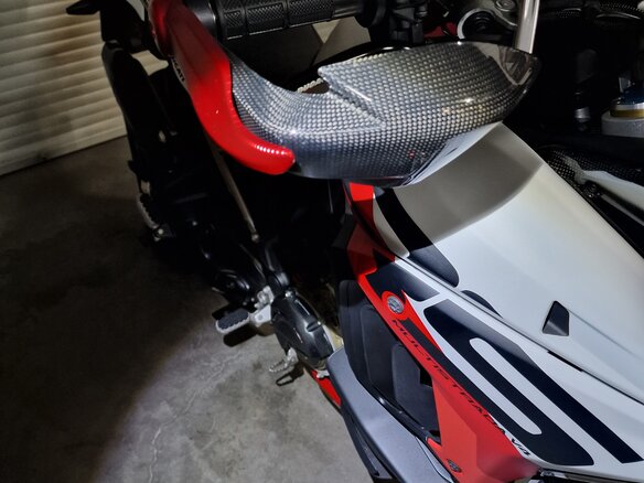 2024 Ducati Multistrada V4, красный, 3000000 рублей - вид 5