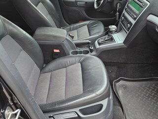 2011 Skoda Octavia II (A5) Рестайлинг, чёрный, 755000 рублей, вид 4