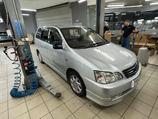 2000 Toyota Gaia, серебристый, 644000 рублей, вид 2