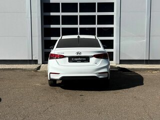 2018 Hyundai Solaris II, белый, 1441000 рублей, вид 4