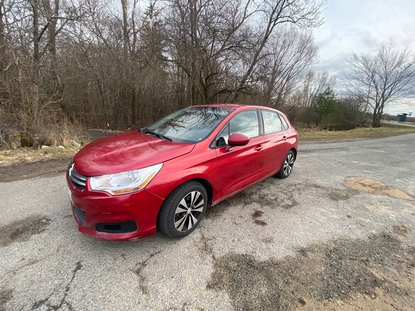 2011 Citroen C4 II, красный, 500000 рублей