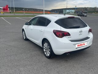 2012 Opel Astra J, белый, 800000 рублей, вид 2