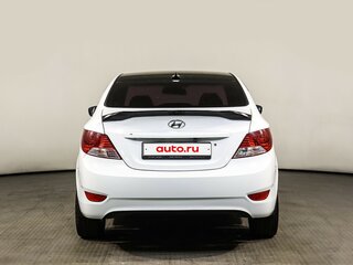 2013 Hyundai Solaris I, белый, 650000 рублей, вид 5