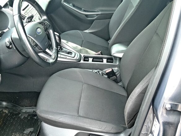 2016 Ford Focus III Рестайлинг, серый, 800000 рублей - вид 5