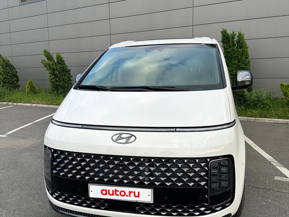 2021 Hyundai Staria I, белый, 4700000 рублей - вид 1