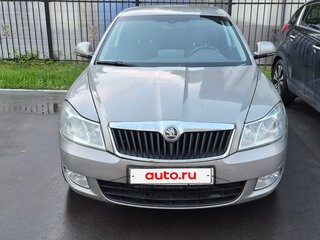2009 Skoda Octavia II (A5) Рестайлинг, серый, 830000 рублей, вид 1