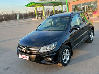 2013 Volkswagen Tiguan I Рестайлинг, чёрный, 1500000 рублей, вид 1