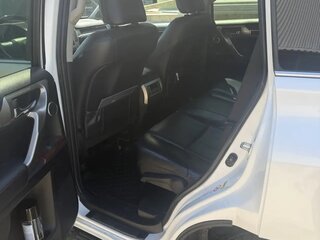 2010 Lexus GX 460 II, белый, 2600000 рублей, вид 3