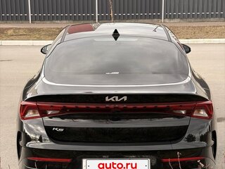2022 Kia K5 III, чёрный, 2870000 рублей, вид 4