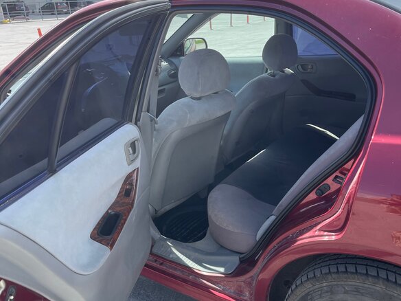 2000 Mitsubishi Galant VIII Рестайлинг, красный, 425000 рублей - вид 16