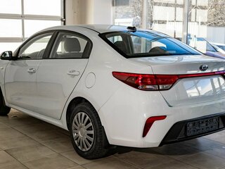 2019 Kia Rio IV, белый, 1100000 рублей, вид 4