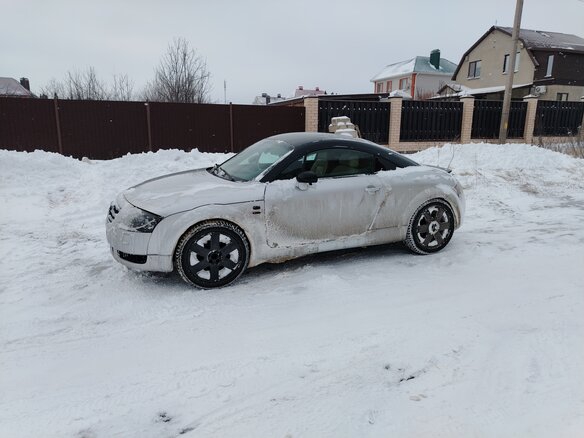 1999 Audi TT I (8N), серебристый, 750000 рублей - вид 6