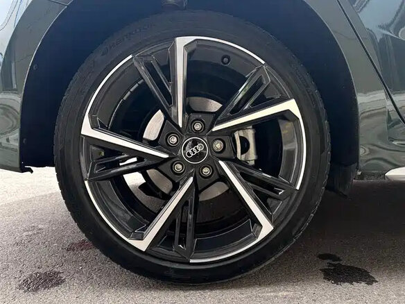 2023 Audi A3 Sportback 35 TFSI IV (8Y), зелёный, 2228000 рублей - вид 18