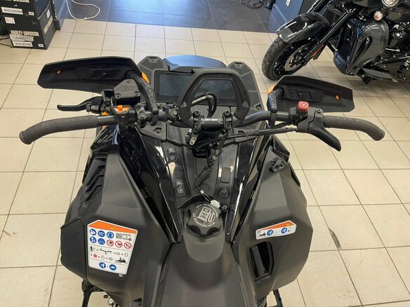 2024 BRP Ski-Doo Summit 850, чёрный, 2850000 рублей - вид 12