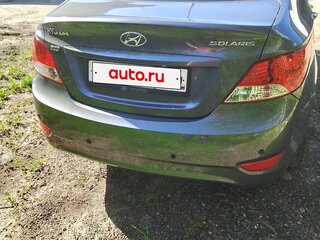 2013 Hyundai Solaris I, чёрный, 850000 рублей, вид 3