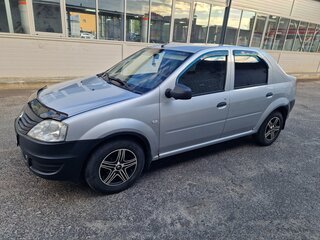 2013 Renault Logan I Рестайлинг, серый, 570000 рублей, вид 2