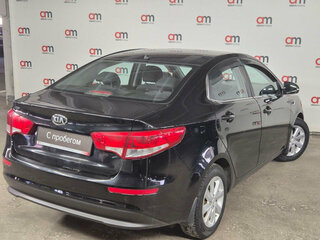 2015 Kia Rio III Рестайлинг, чёрный, 729000 рублей, вид 4