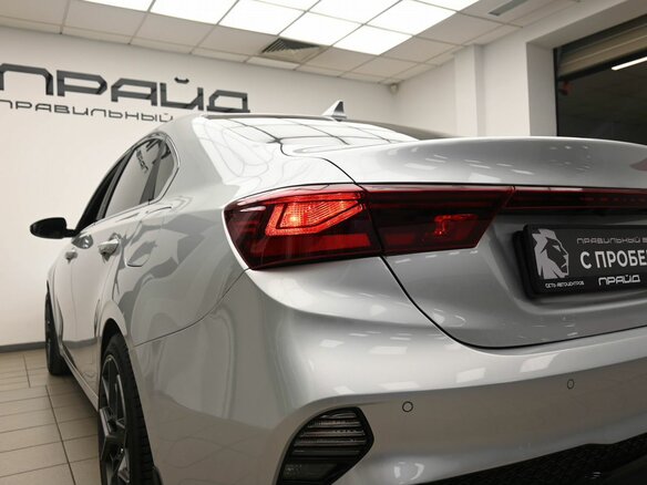 2021 Kia Cerato IV, серебристый - вид 6