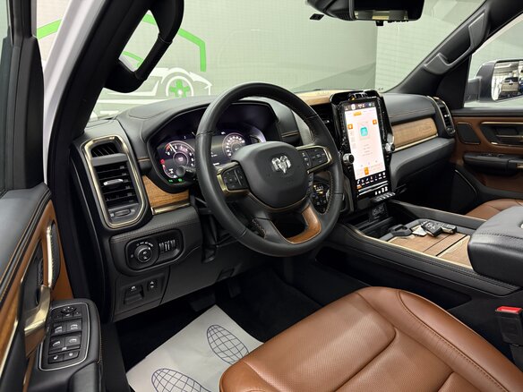 2023 Ram 1500 Crew Cab eTorque V, белый, 7890000 рублей - вид 5