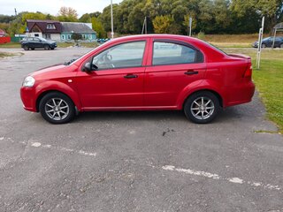 2008 Chevrolet Aveo I Рестайлинг, красный, 400000 рублей, вид 4