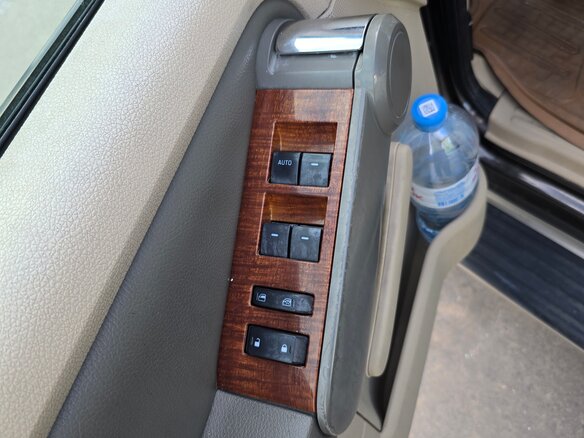 2005 Ford Explorer IV, коричневый - вид 11