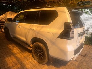 2020 Toyota Land Cruiser Prado 150 Series Рестайлинг 3, белый, 4600000 рублей, вид 3