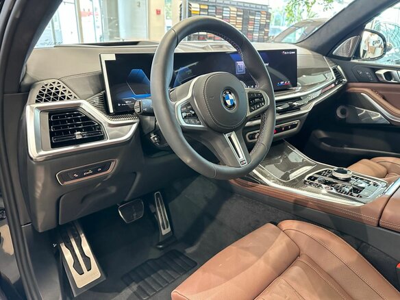 2026 BMW X7 M60i I (G07) Рестайлинг, чёрный, 22200000 рублей - вид 15