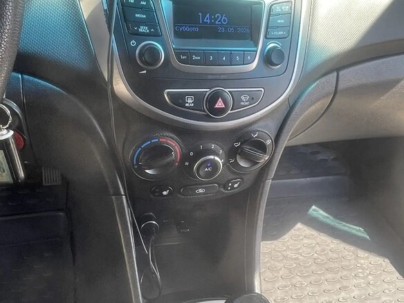 2016 Hyundai Solaris I Рестайлинг, чёрный, 1000050 рублей - вид 24