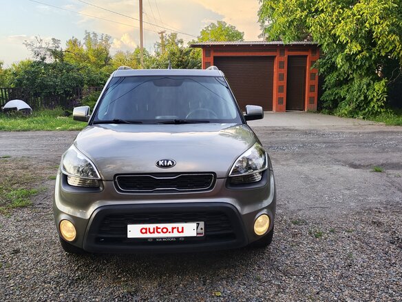 2013 Kia Soul I Рестайлинг, серебристый, 770000 рублей - вид 1