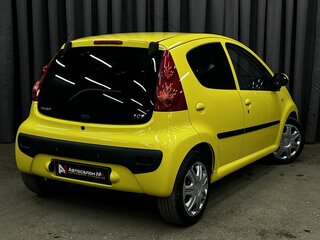 2008 Peugeot 107 I, жёлтый, 399900 рублей, вид 2