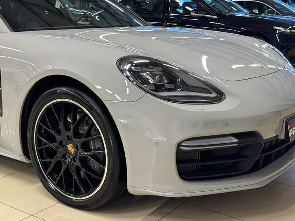 2019 Porsche Panamera 4 Sport Turismo II, серый, 8499000 рублей - вид 10