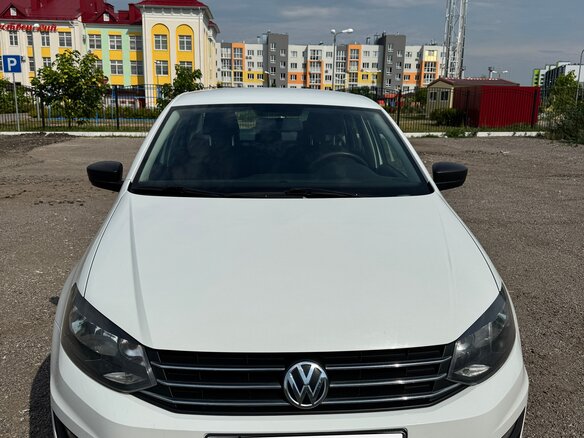 2016 Volkswagen Polo V Рестайлинг, белый - вид 2