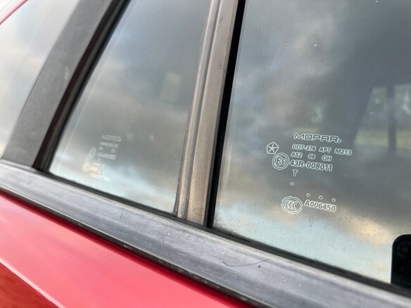 2008 Dodge Caliber I, красный, 590000 рублей - вид 14