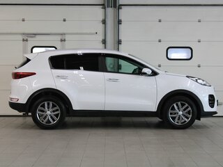 2016 Kia Sportage IV, белый, 1557000 рублей, вид 4
