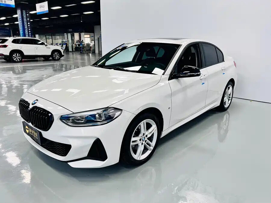 Открыть фотографии: BMW 1 серии III (F52) Рестайлинг