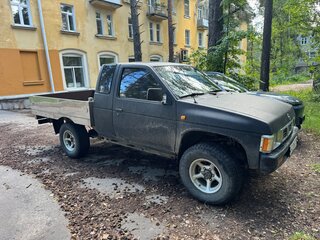 1996 Nissan Navara (Frontier) I (D21), чёрный, 800000 рублей, вид 3