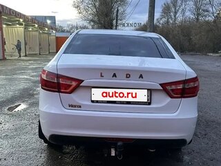 2017 Lada (ВАЗ) Vesta I, белый, 620000 рублей, вид 4